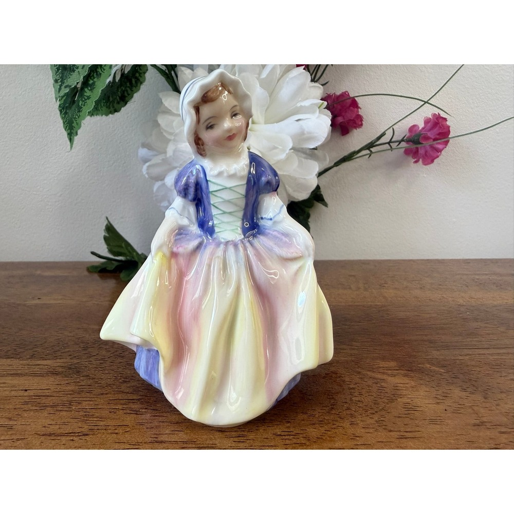 Royal Doulton Dinky Do HN1678 Figurine Bone China‎ Vintage English Lady Figure